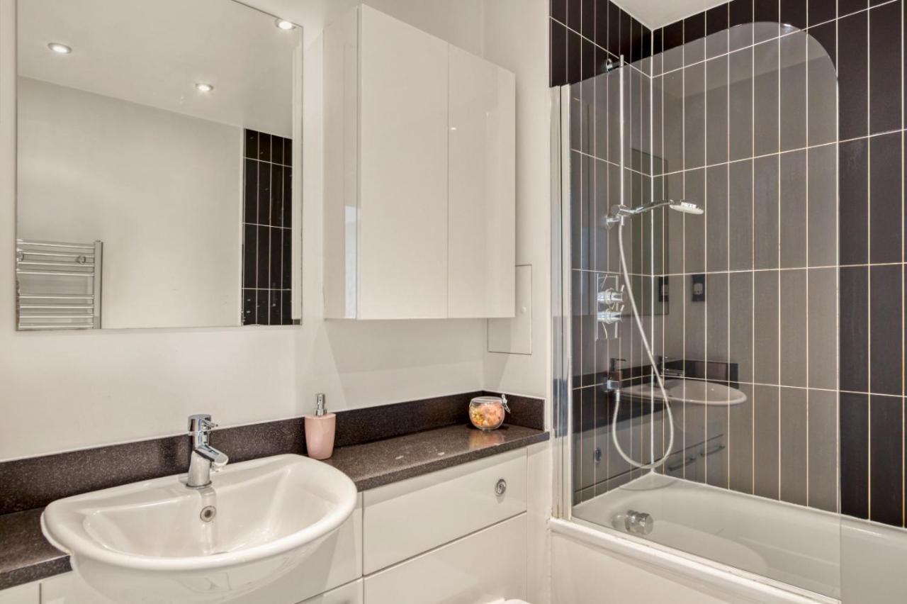 Delightful Apartment Wandsworth London Bagian luar foto