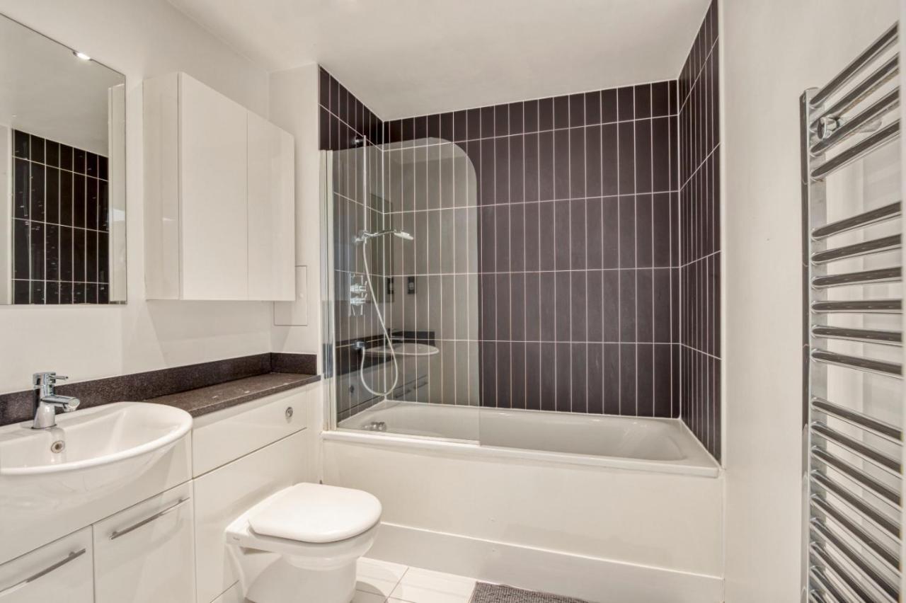 Delightful Apartment Wandsworth London Bagian luar foto